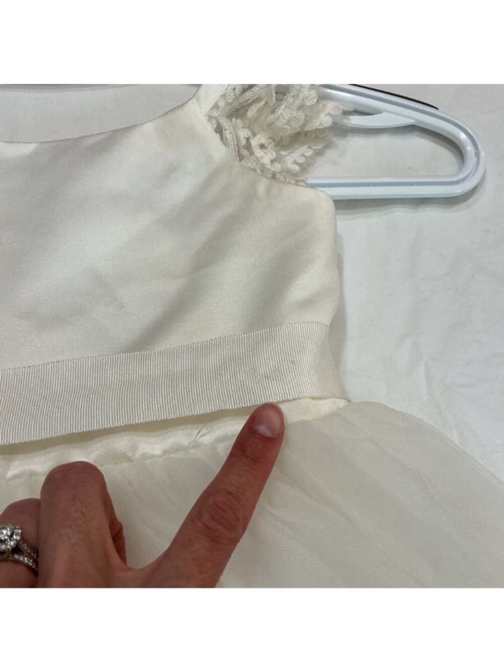 Davids Bridal Ivory Flower Girl Dress With Lace Cap Sleeves Tulle Skirt & Back B - Picture 13 of 14
